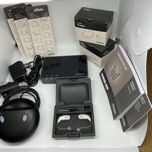 Oticon More 1 MiniRITE L/R Hearing Aids with Charger and Accessories